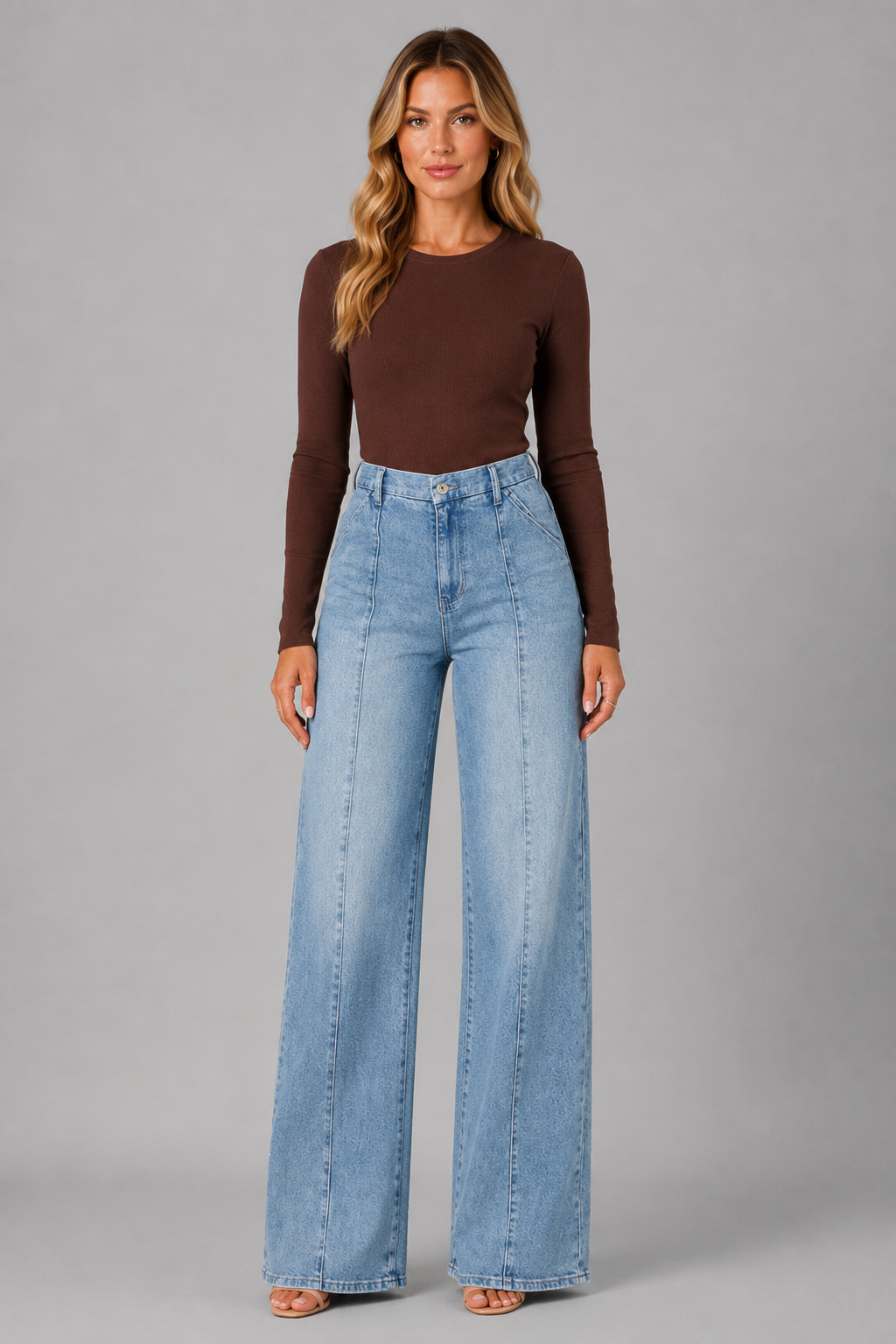 STRAIGHT-LEG WASHED JEANS